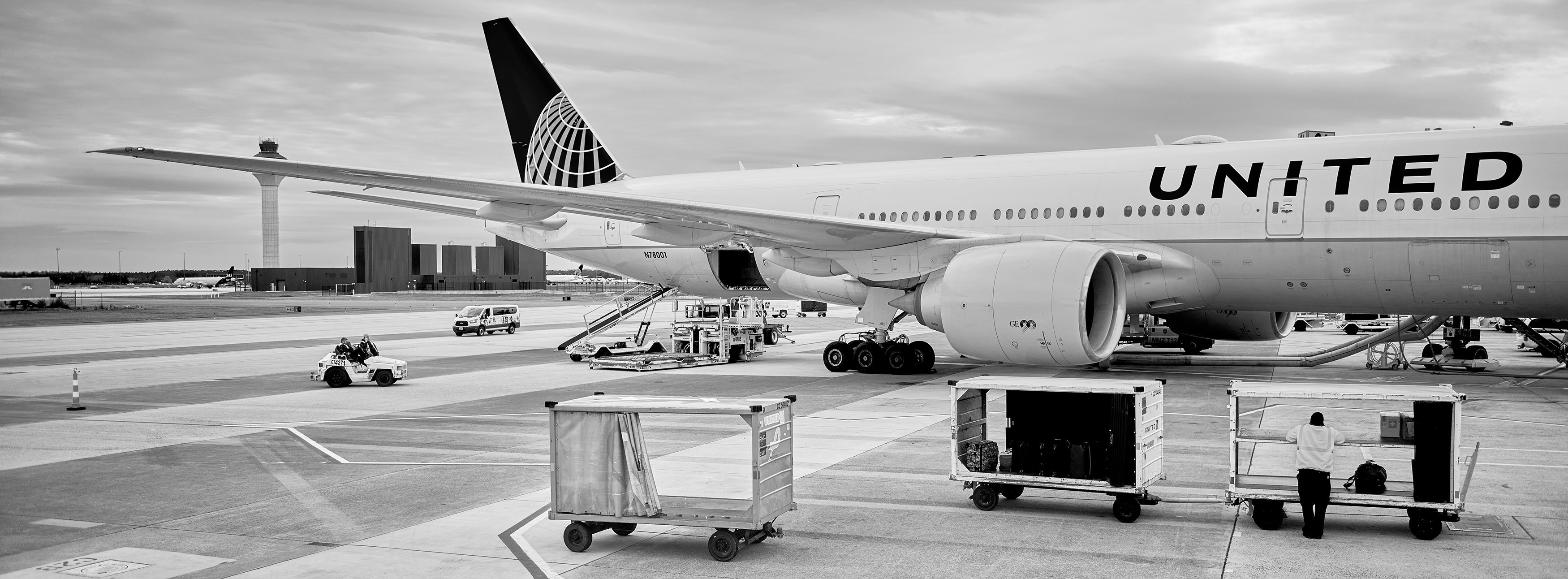 Travel_PANO_GS_202204_M1000521_BW_3500px